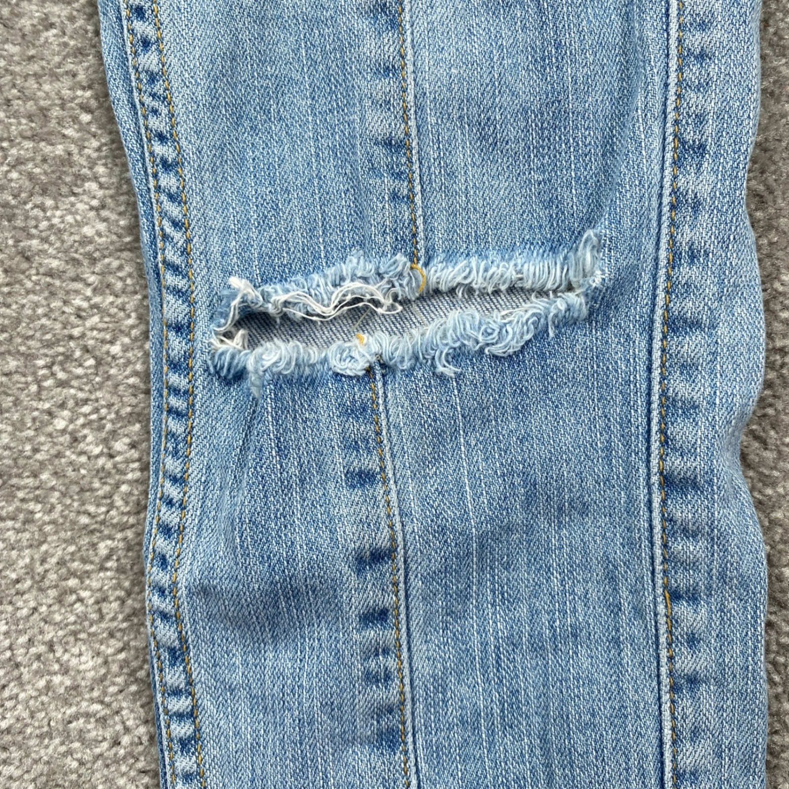 Carmar Denim Skinny Jeans Womens 23 Light Blue Multi Zipper Distressed Edge — image 4 of 8